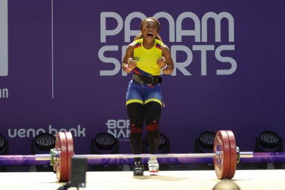 Jessica Palacios luego de llevarse los oros con nuevo récord panamericano juvenil.