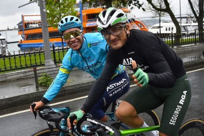 Los ciclistas Martín López (i) y Jefferson Cepeda serán los únicos representantes ecuatorianos en la Vuelta a España