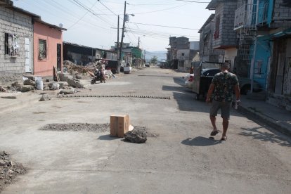 El sitio del crimen, en el suburbio de Guayaquil.