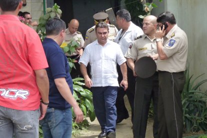 El exministro José Serrano, de 54 años, fue denunciado también en Estados Unidos, por un exasesor.