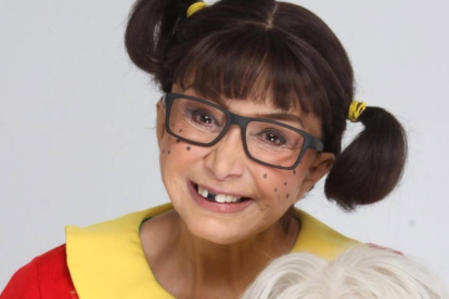 María Antonieta de las Nieves, "La Chilindrina", se recupera en casa tras ser hospitalizada de emergencia por un cuadro neurológico y baja de sodio.