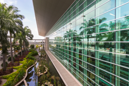 Rayos X revelan contrabando de joyas de lujo en el aeropuerto de Guayaquil.