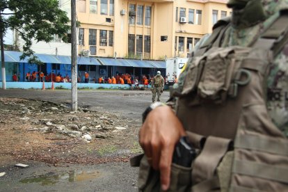 La cárcel está ubicada en la vía a Daule.