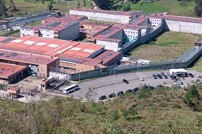 Un prisionero de la cárcel de Turi fue asesinado y otro reo fue detenido para investigaciones.