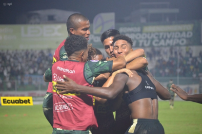 Orense pugna por meterse al primer hexagonal de LigaPro 2025.