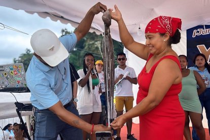 Durante el festival se eligió al pulpo más grande, distinción que premió a un ejemplar de 84 centímetros.