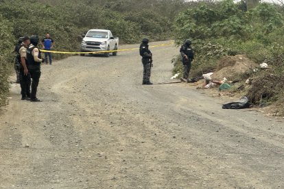 Dos cadáveres fueron hallados maniatados en la zona rural de Montecristi