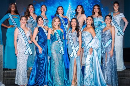 Inicio del certamen Reina de Guayaquil 2025, edición número 69, con la presentación oficial de las aspirantes.