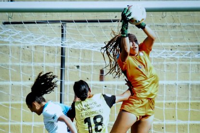 Las Guerreras Albas y Barcelona SC se medirán en la semifinal de vuelta de la Superliga.