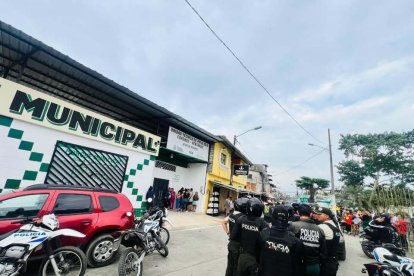 Los cadáveres fueron trasladados a la morgue de  Ventanas para la autopsia.