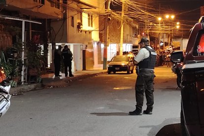 La parroquia Los Esteros vivió una noche de terror tras el ataque armado que dejó tres fallecidos