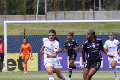 Cecil Aldana es la goleadora de las Guerreras Albas y de la Superliga con 29 tantos.