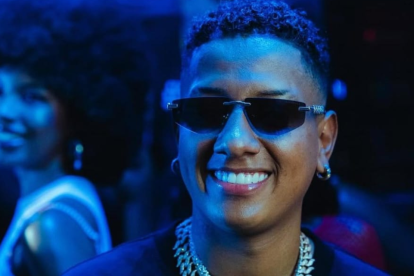 Jombriel anuncia su primer álbum 'De la suerte', que incluye 15 canciones y colaboraciones con grandes artistas.