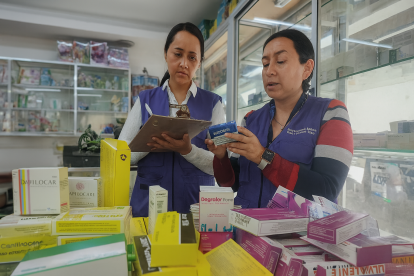 La farmacia fue clausurada en Quito.