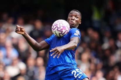 Moisés Caicedo es un de las figuras y capitanes de Chelsea.
