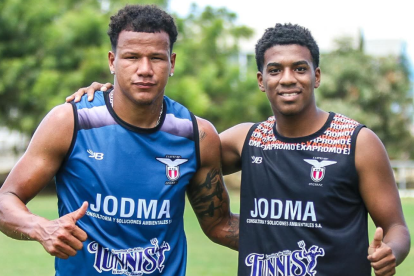 Leandro Yépez y Maicol Valencia ambos jugadores de Exapromo que fallecieron.