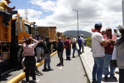 Este lunes 15 de septiembre de 2025 se reportan cierres viales en las zonas que dan acceso a Quito por el sur.