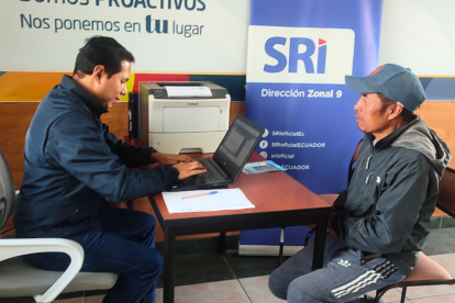 Adultos mayores son atendidos directamente con brigadas del SRI.