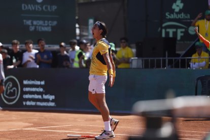 Álvaro Guillén ganó sus dos partidos de singles para enrumbar así la clasificación de Ecuador a la siguiente ronda