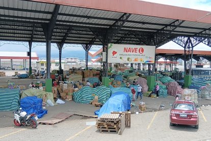 Comerciantes del Mercado Mayorista de Ambato ya cuentan las pérdidas  por las paralizaciones en algunas vías.
