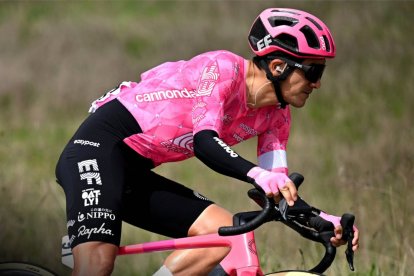 Richard Carapaz cumplirá con su última prueba previo al Mundial de Ciclismo Ruanda 2025.