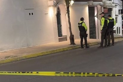 Los agentes llegaron al sitio y levantaron las evidencias del ataque armado en Quito.