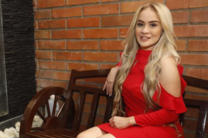 Gineth Moreno es una recordad presentadora de televisión.