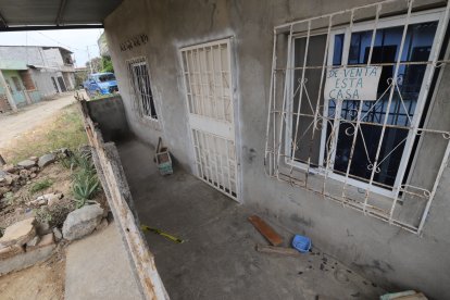 El sicario metió la mano por la ventana y asesinó al menor de edad.