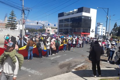 La UNE alerta que maestros reciben llamadas y mensajes para participar en movilizaciones de respaldo al Gobierno.