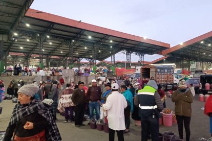 En el Mercado Mayorista se mantendrán los horarios habituales hasta nuevas disposiciones.