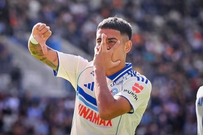 kendry Páez celebró su primer gol con Racing de Estrasburgo.