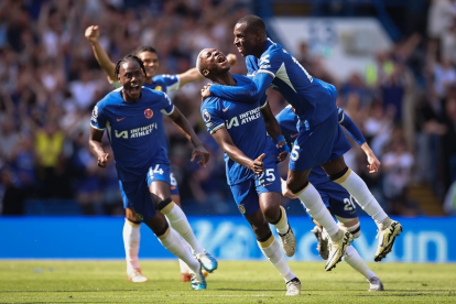 Moisés Caicedo ya lleva dos goles en la Premier League.