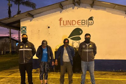 Ambos implicados pretendían huir a Colombia, pero fueron capturados en 
un bus en Ibarra, Imbabura.