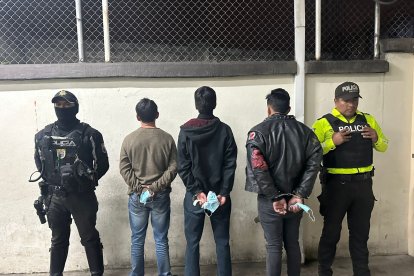 Los aprehendidos esperaban que se realizara la audiencia en su contra.