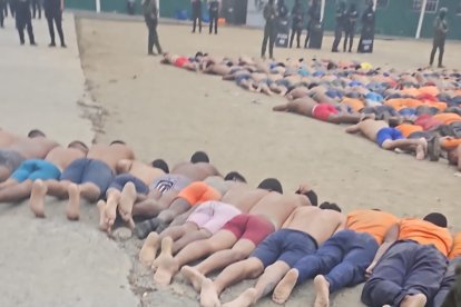 Las Fuerzas del Orden retomaron el control de la cárcel de Esmeraldas.