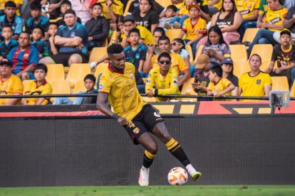 Barcelona SC afrontará duelos clave sin su lateral izquierdo titular, Gustavo Vallecilla.