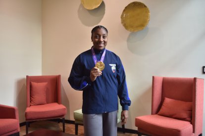 La atleta ecuatoriana Juleisy Angulo se convirtió en la primera mujer ecuatoriana campeona en un Mundial.