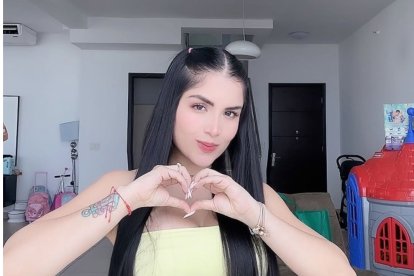 Yuleysi Coca, cantante y presentadora de televisión.