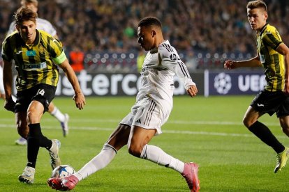 El Real Madrid venció 5-0 al Kairat Almaty de Kazajistán.