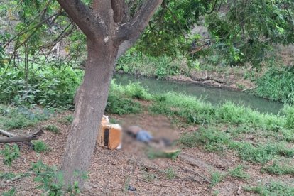 El cuerpo fue hallado a pocos metros de un río en la parroquia Chobo, del cantón Milagro.