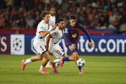 PSG sacó una victoria en la visita a FC Barcelona.