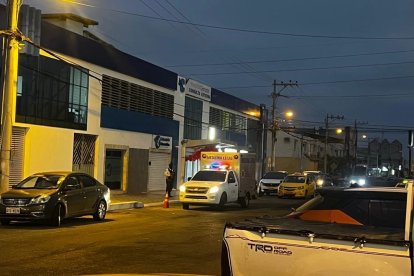 El levantamiento del cadáver de la víctima se realizó en una clínica a donde fue llevada.