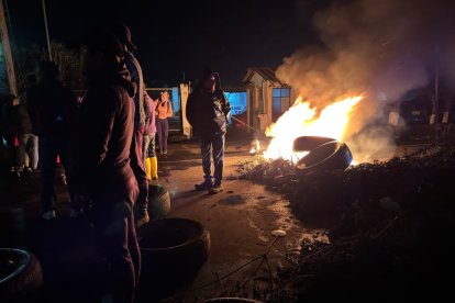 Las manifestaciones y cierres viales se mantienen en varias provincias