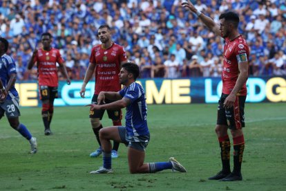 Emelec y Deportivo Cuenca se enfrentarán en el estadio George Capwell.