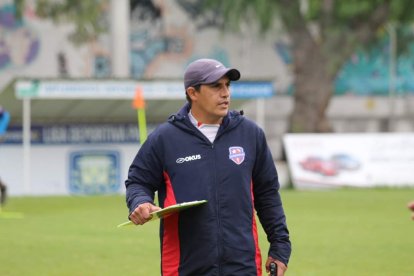 El exdelantero de Independiente del Valle dedica tiempo actualmente a la dirección técnica.