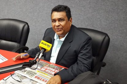 Reconocido periodista Gustavo Álvarez fallece: Conoce los detalles de su muerte.