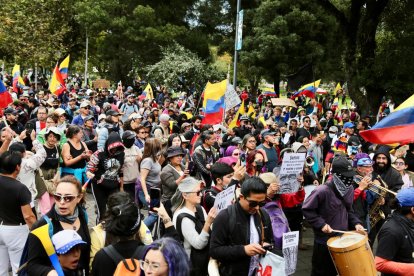 Fotografía de las marchas de este 12 de octubre en Quito, Ecuador.