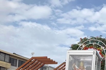 Entonando cánticos y con plegarias celebraron al patrono del cantón San Miguel de Bolívar.