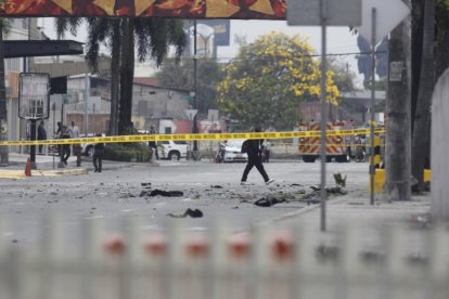 La zona comercial del norte de Guayaquil se encuentra acordonada.