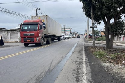 Se habilitan algunas vías tras la explosión en el puente de Churute